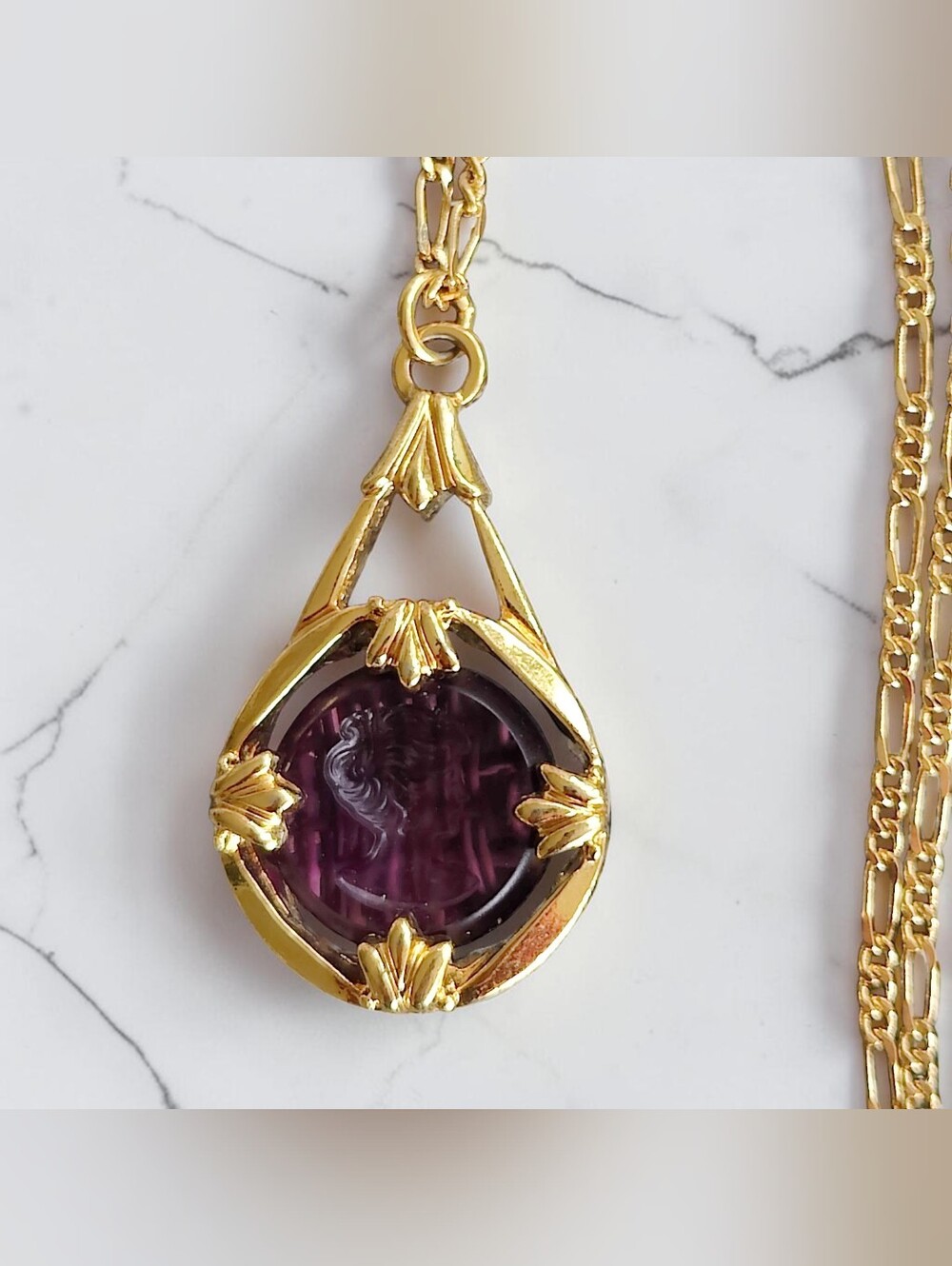 Vintage Goldette Inspired Designer Purple Glass Cameo Pendant Necklace